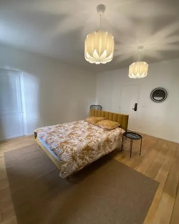 Chez Victor H Hotel *