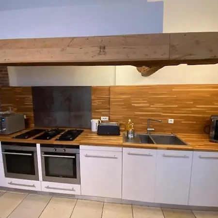 Hotel Chez Victor H *