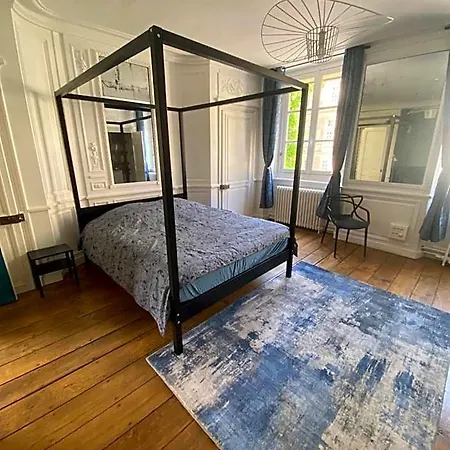 Chez Victor H *